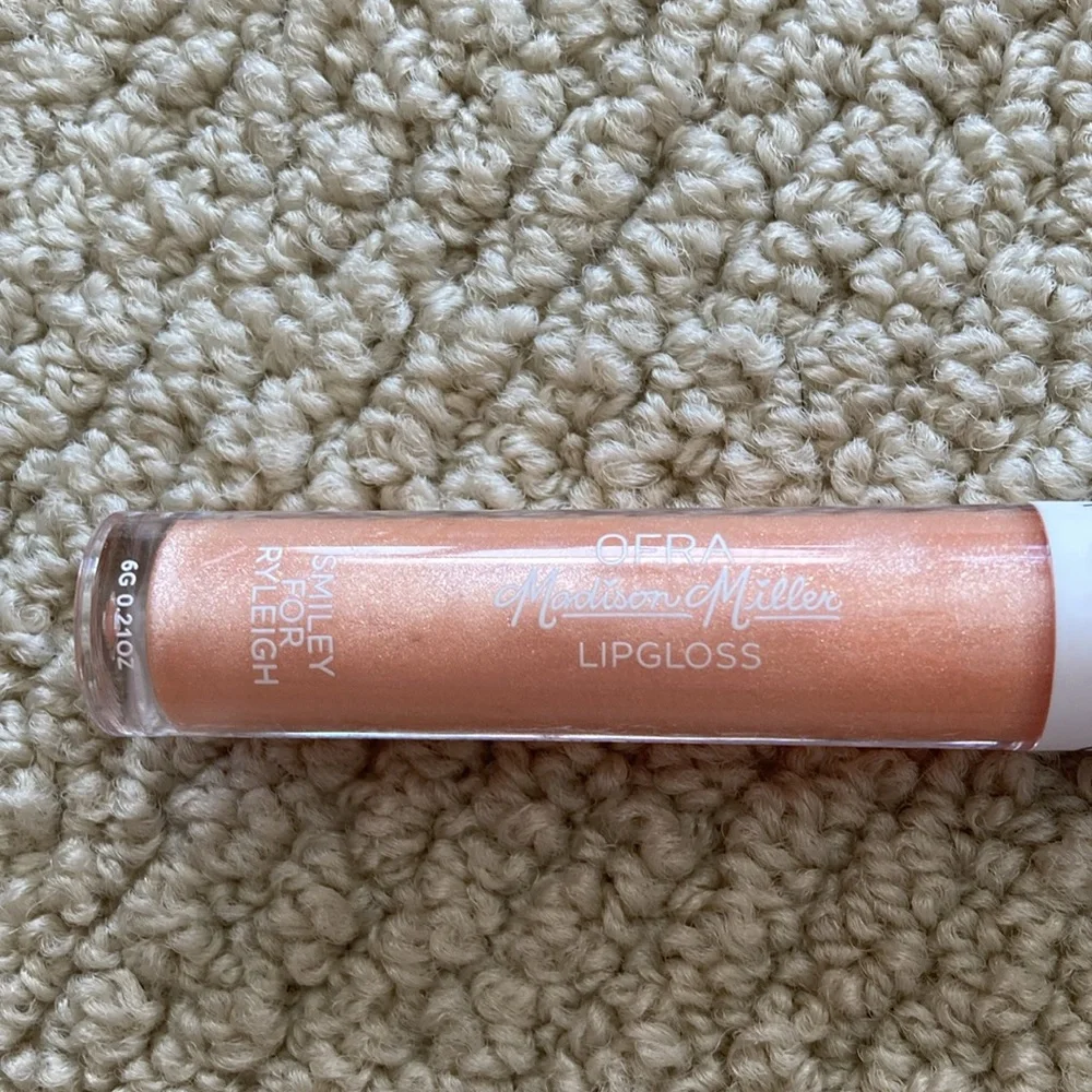 Ofra Smiley for Riley Lip Gloss Like New Orange Sparkles Full Size 0.21 oz